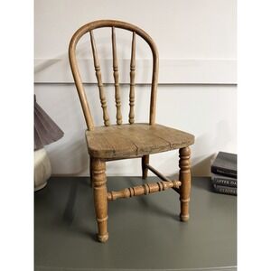 Antique Wood Spindle Back Children's Chair